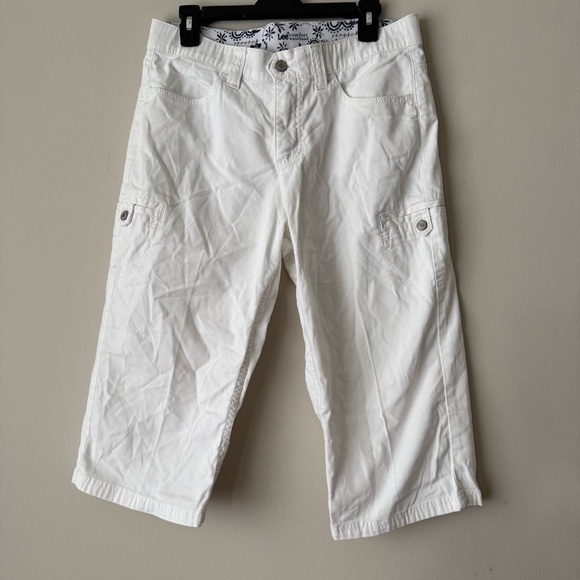 Lee White Capri Pants with Stretchy Comfort Band Size 12 - Picture 1 of 13